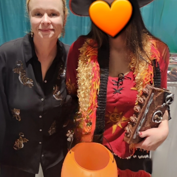 Adult Dani Dennison Hocus Pocus Witch Outfit Costume DIY Homemade Cosplay - Picture 6 of 7